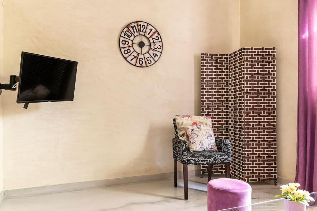 Cute Full Apt W/Backyard In Paleo Faliro Athena Bagian luar foto